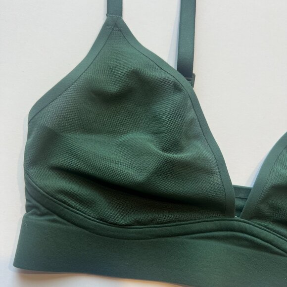 NWT Aerie Smoothez Mesh Triangle Bralette Bra Green Size XS NEW - Picture 2 of 9